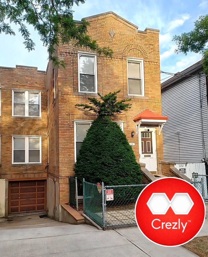 Throggs Neck Bronx 2 family brick, semi detached on 25x100 lot. Built 16x38. 3 floors, 1,960sqFt. 2 bed 2 bath each unit