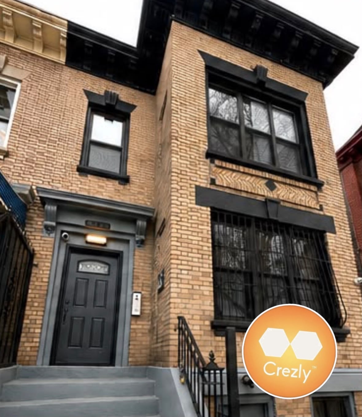 Off-market commercial real estate listing on Crezly
