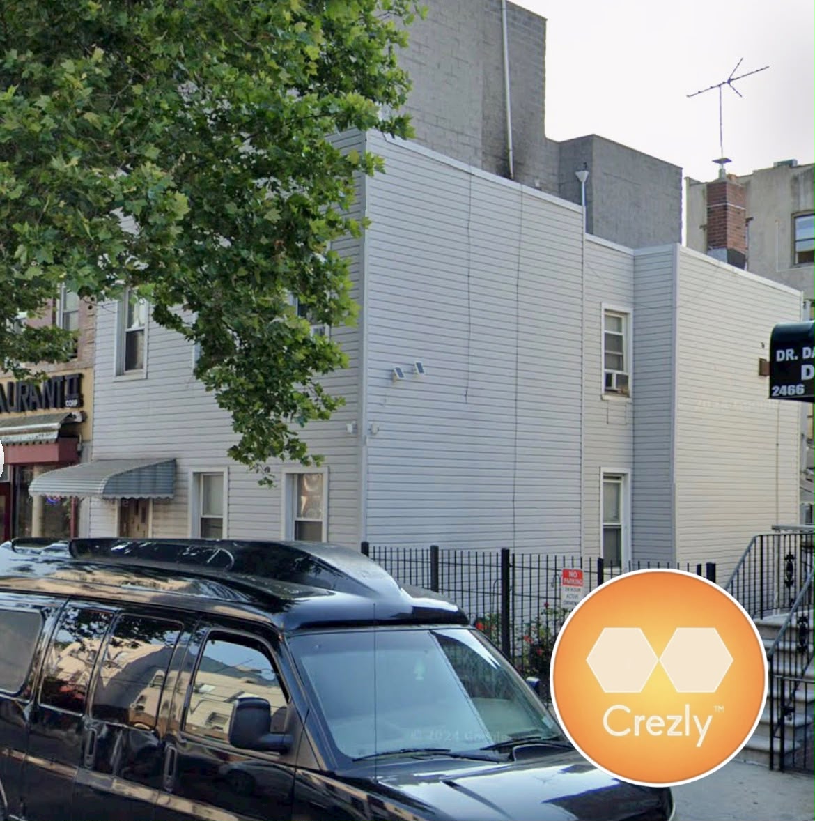 Off-market commercial real estate listing on Crezly