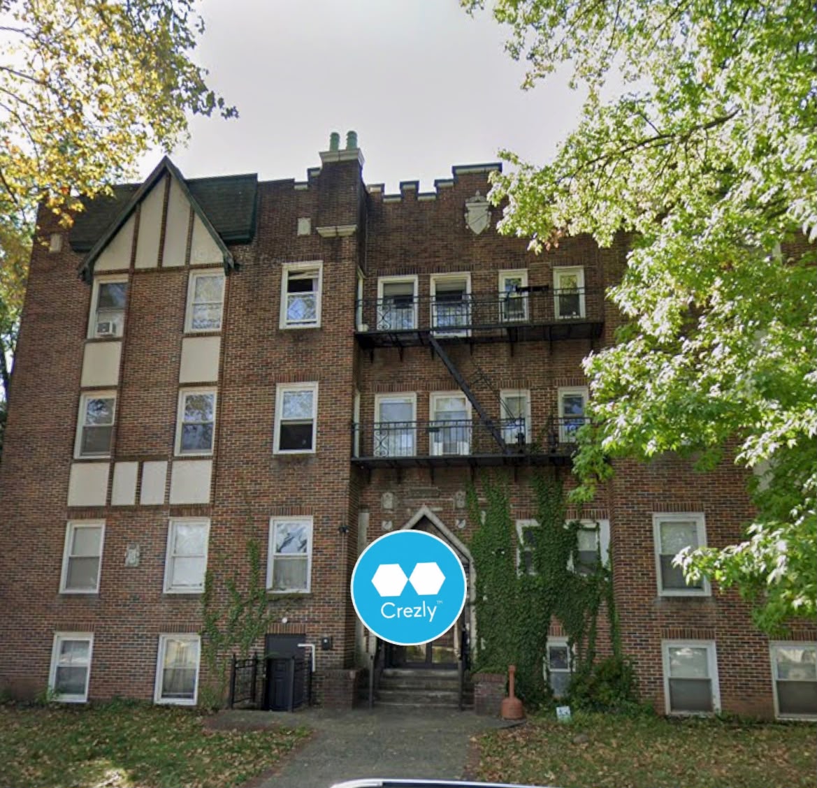 Off-market commercial real estate listing on Crezly