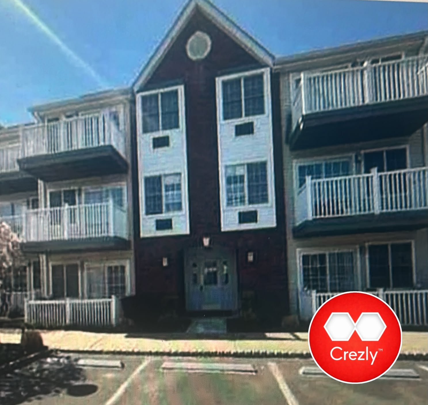Off-market commercial real estate listing on Crezly