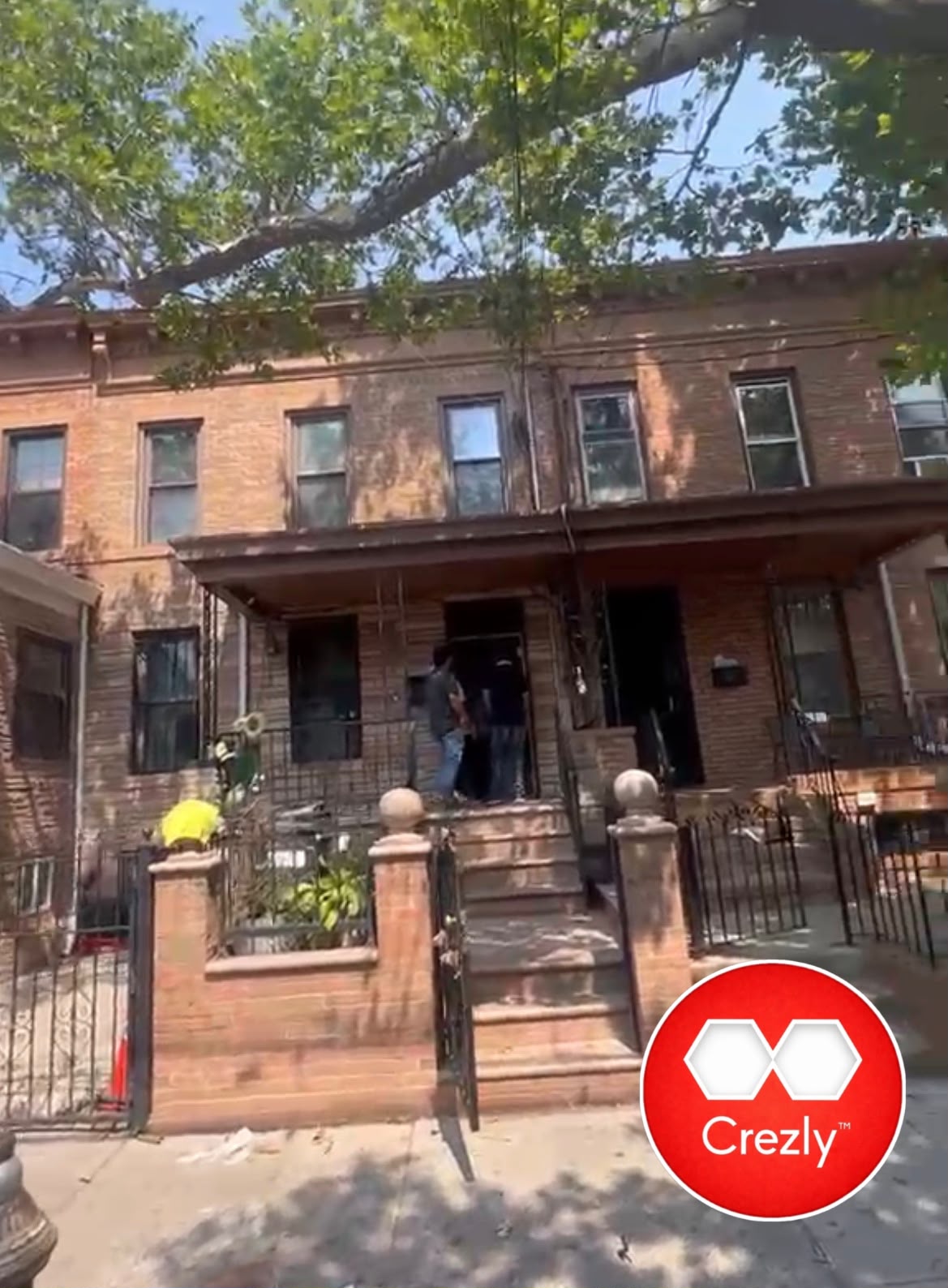 Off-market commercial real estate listing on Crezly