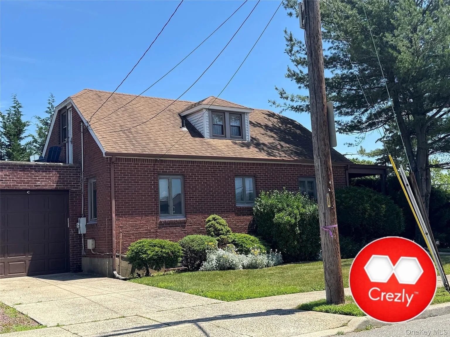 Off-market commercial real estate listing on Crezly
