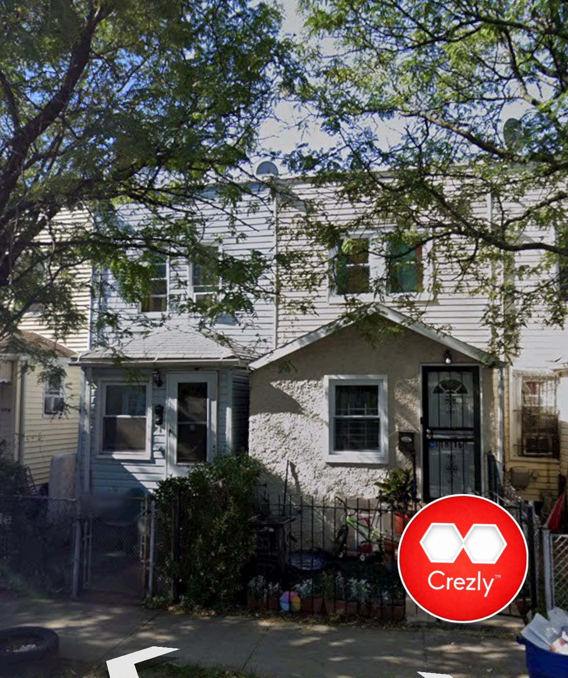 Jamaica Queens single family attached 14x35 built attached on both sides good condition vacant on 100 lot with community