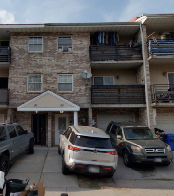 1397 Stanley Ave