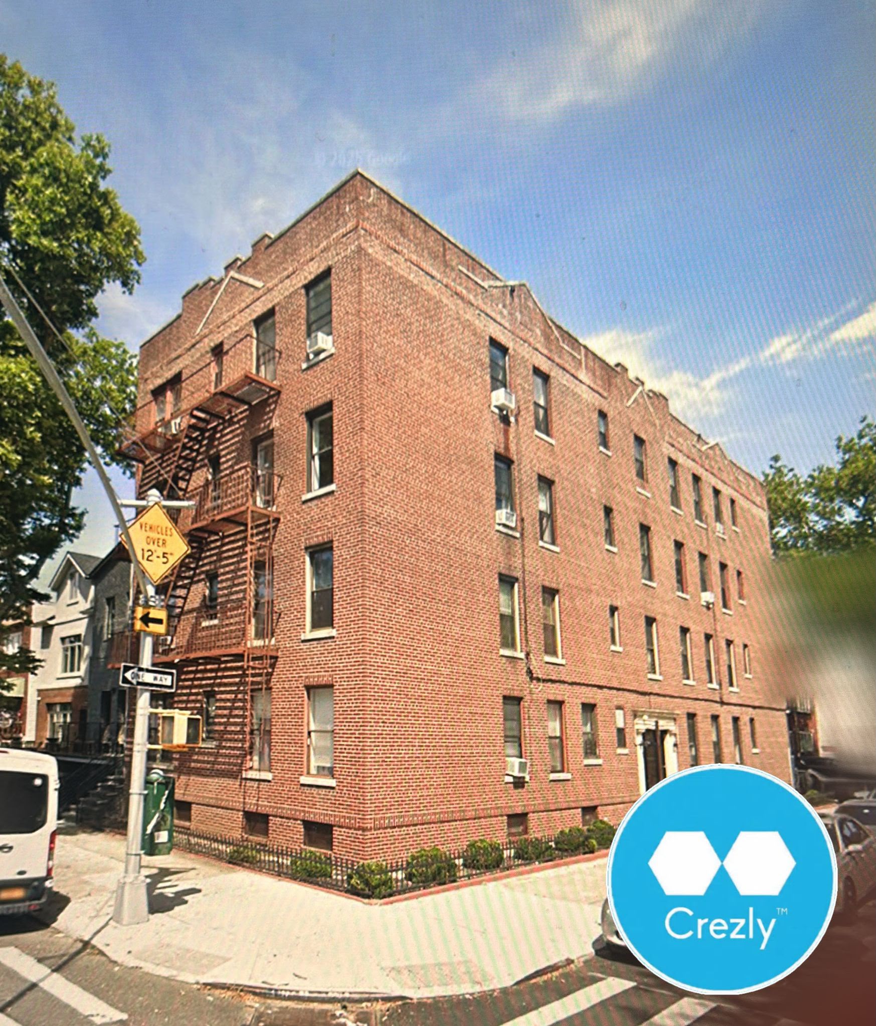 Off-market commercial real estate listing on Crezly