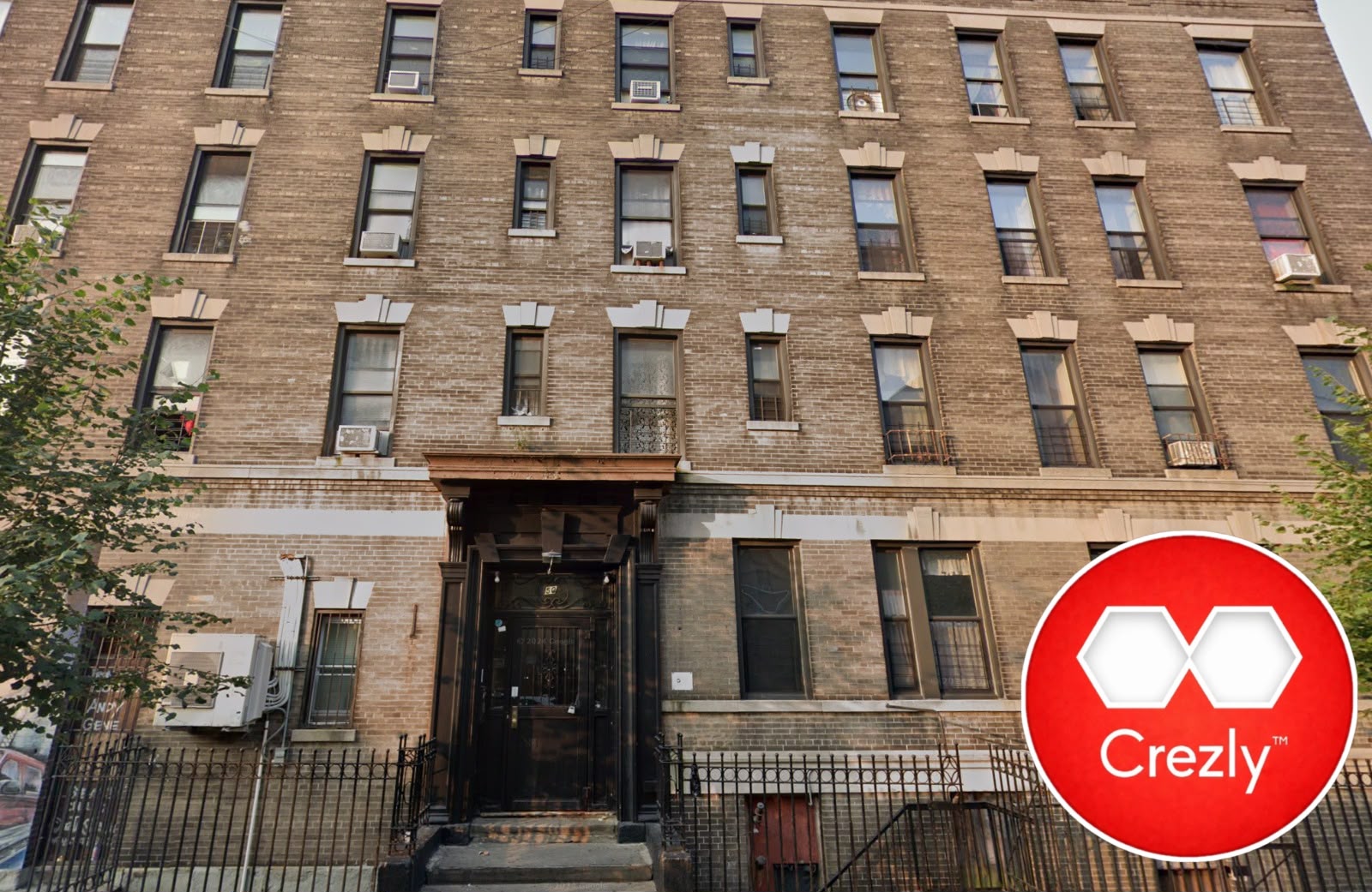 Off-market commercial real estate listing on Crezly