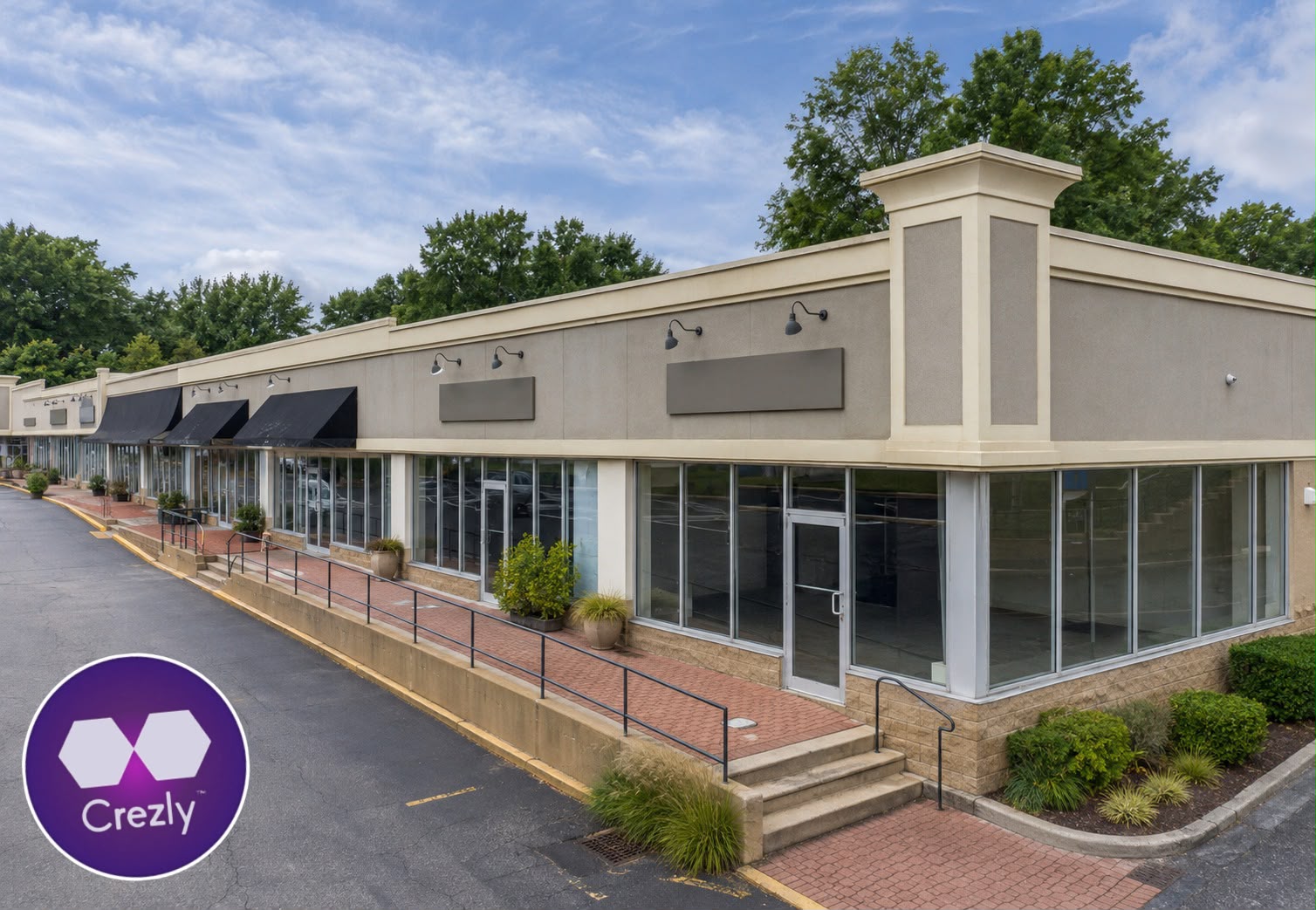 Long Island 36,000 SF NNN leasehold shopping center 80% occupied w/Ground lease through 2061. NOI $400K (13.5% cap). Ask